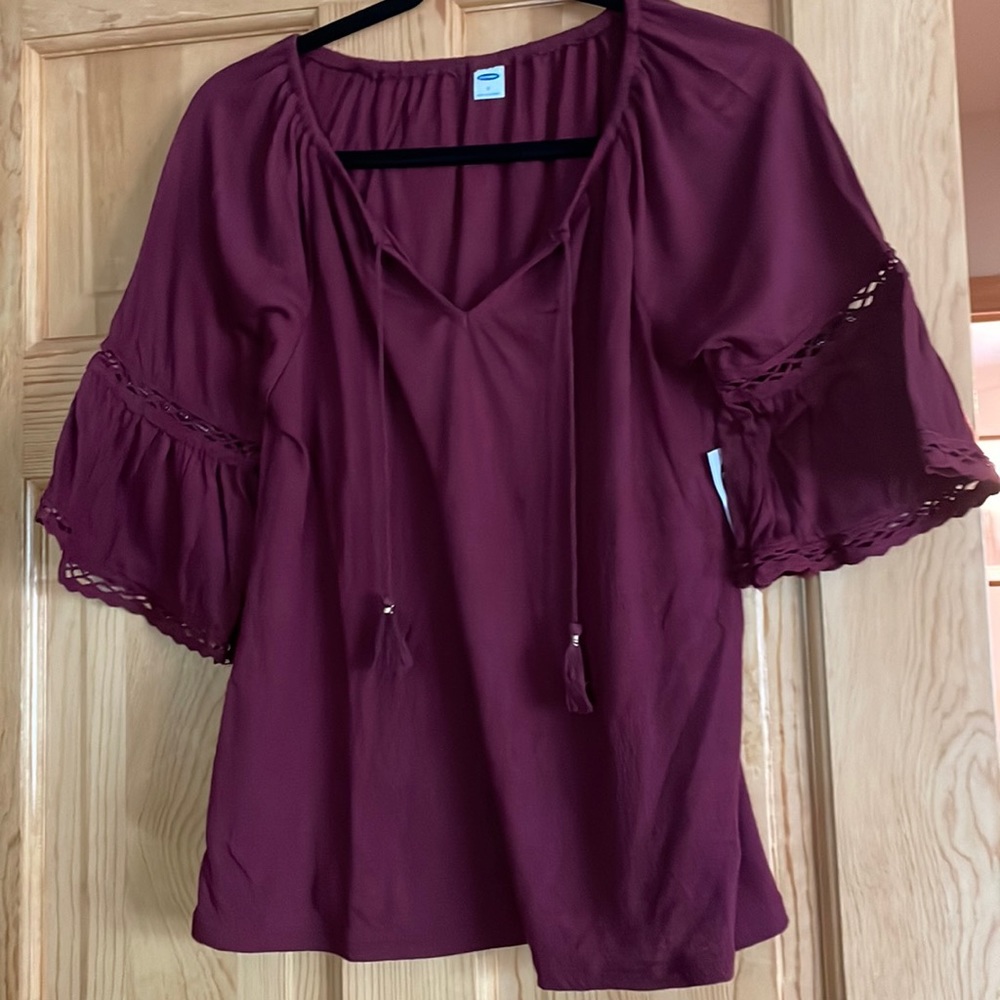 Old Navy top